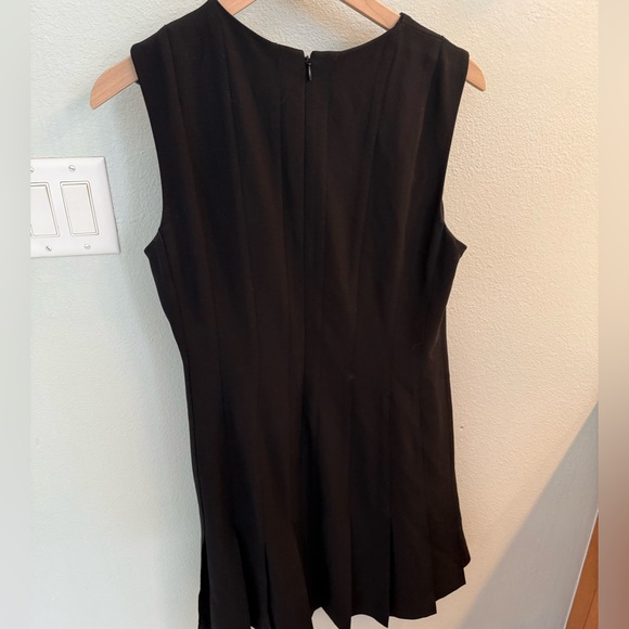 Theory Admira Pintuck Dress in Black - Size 10 - Picture 6 of 6